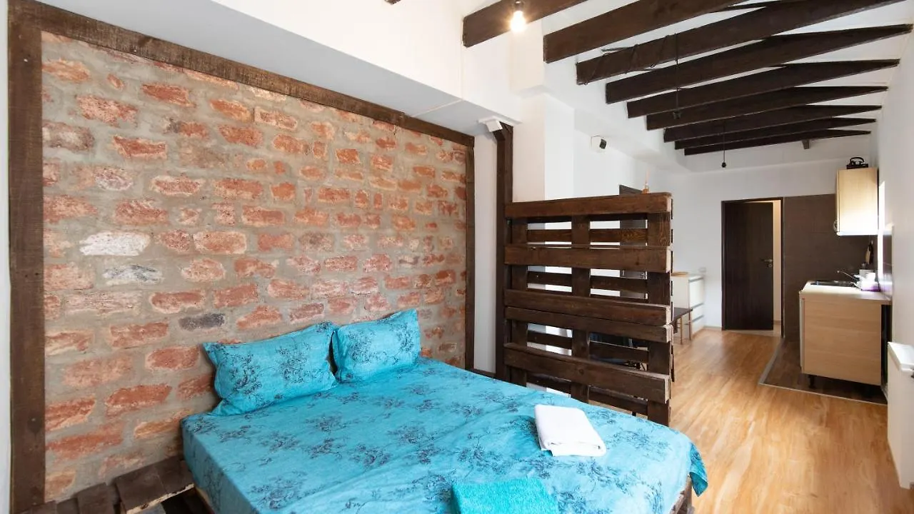 Nicole\'S Dorobanti Studio location
